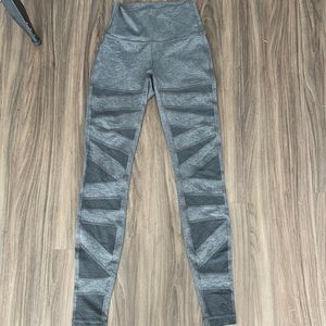 Grey patterned lululemon leggings